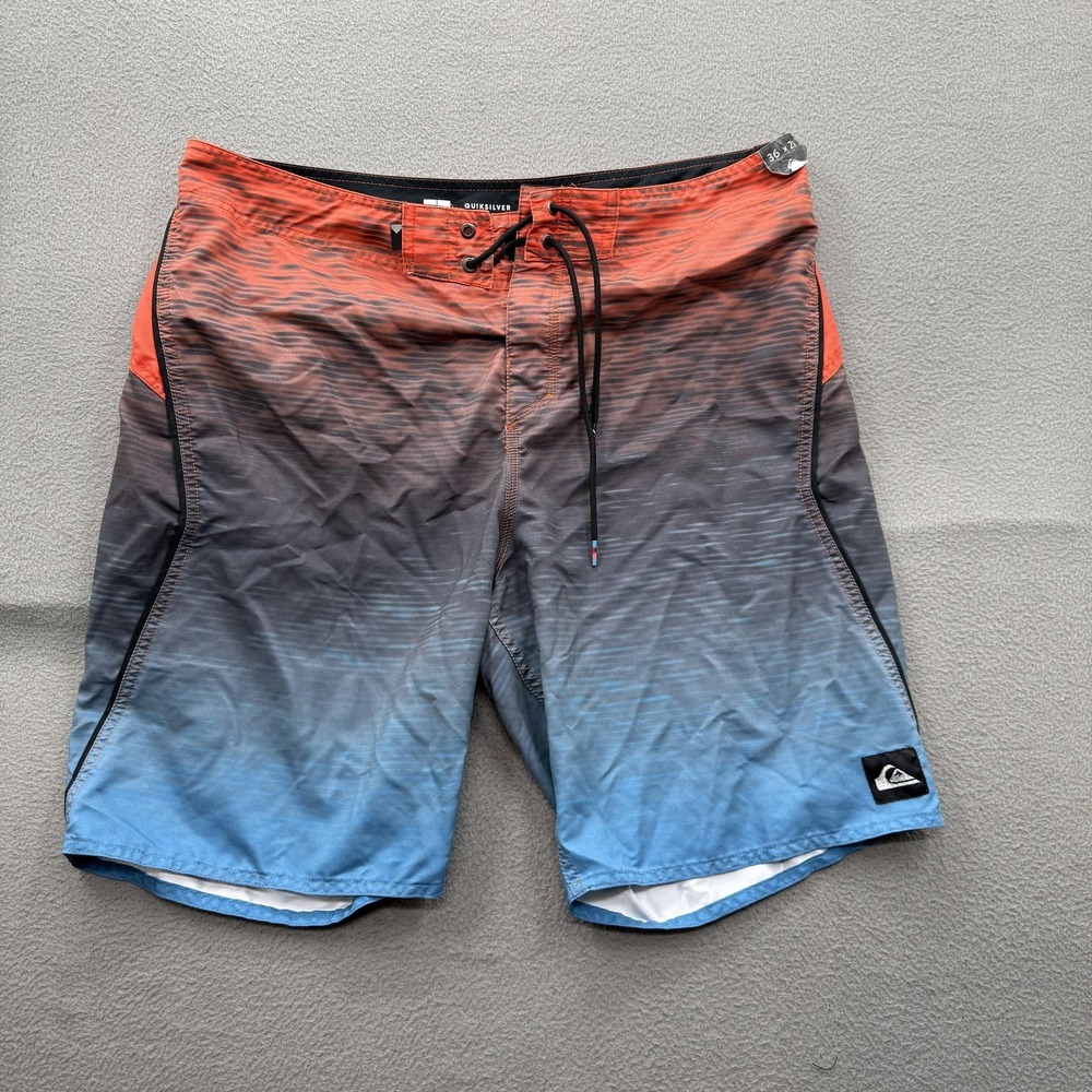 Quiksilver Board Shorts Mens 36 Multicolor Ombre Swim Trunks Quick Dry Beach